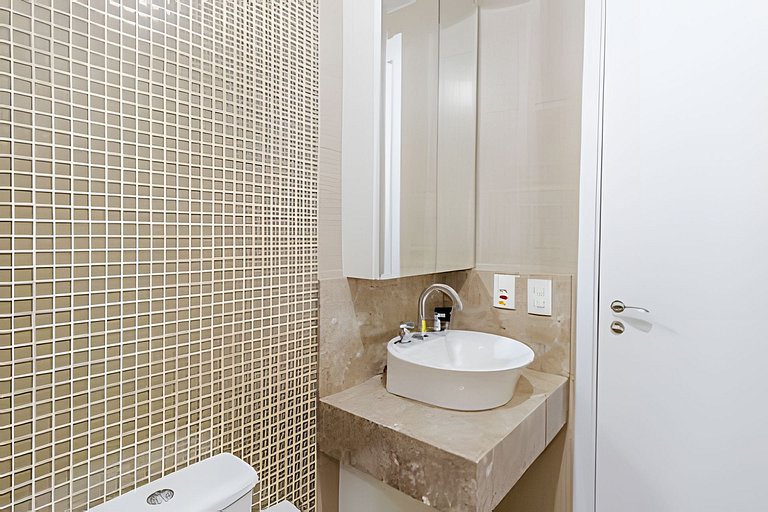 Apartamento com três quartos e ar-condicionado